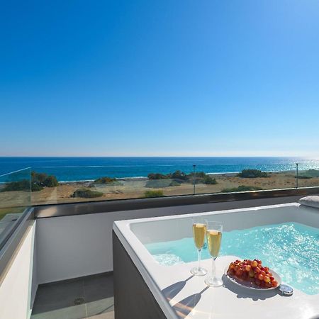 Albatross Beach Front Villas Jenádi Kültér fotó