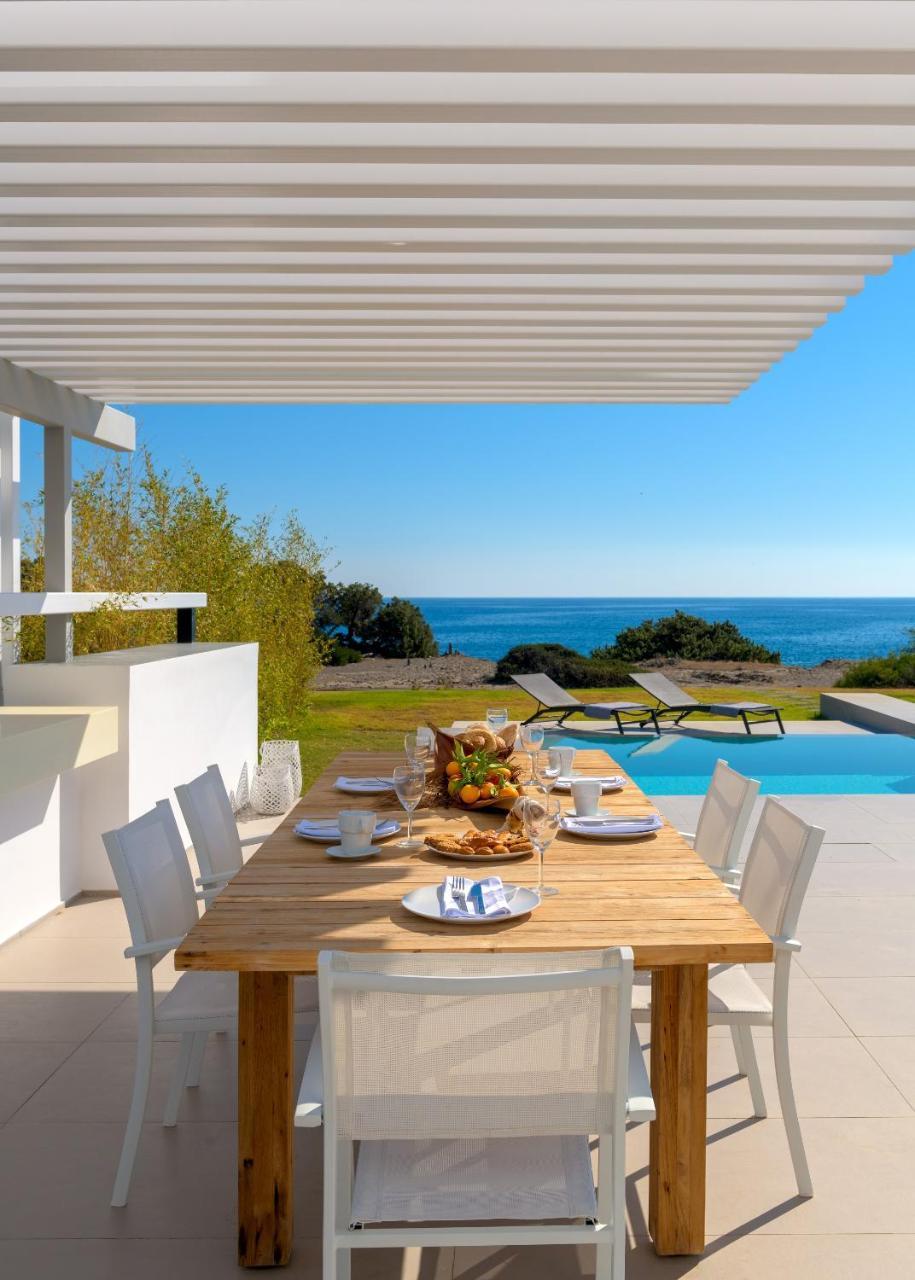 Albatross Beach Front Villas Jenádi Kültér fotó